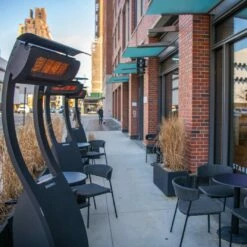 Bromic Tungsten Smart-Heat 500 Portable Patio Heater 18 Bromic Tungsten Smart-Heat 500 Portable Patio Heater -FRIGIDAIRE Sales Shop bromic tungsten portable patio heater lifestyle 3