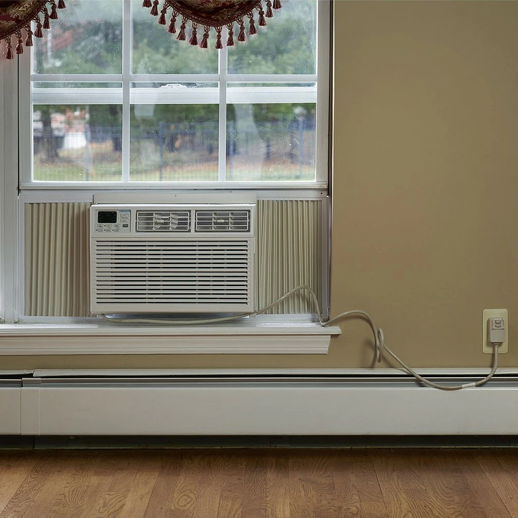 Emerson Quiet Kool 12,000 BTU Window Air Conditioner 8 Emerson Quiet Kool 12,000 BTU Window Air Conditioner - Image 6