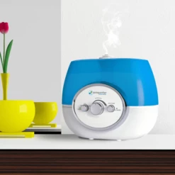 PureGuardian 100 Hour Warm Or Cool Mist Ultrasonic Humidifier -FRIGIDAIRE Sales Shop pure guardian h1510 ultrasonic humidifier lifestyle