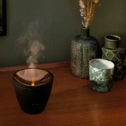 Stadler Form Zoe Aroma Diffuser -FRIGIDAIRE Sales Shop stadler form zoe aroma diffuser black lifestyle 2